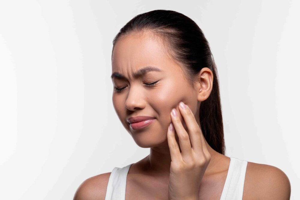 Why Does My Jaw Hurt? Signs You Might Have TMJ Disorder