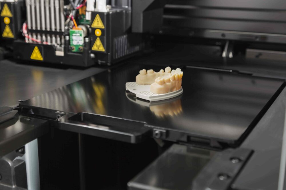 The Role of 3D Printing in Modern Dentistry: Advancing Precision and Patient Care