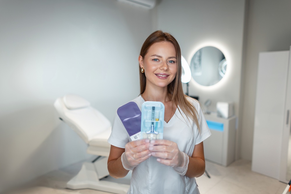 Teeth Whitening: In-Office vs. At-Home – Which Is Right for You?